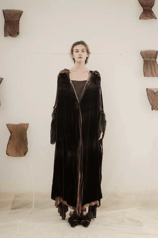 MUTEDANCE (burgundy velvet coat) MD19SS01